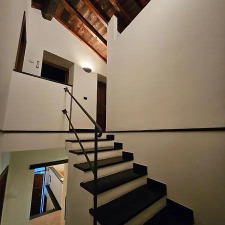 Il Girasole - Casa In Pietra Nel Borgo Di Ottano *