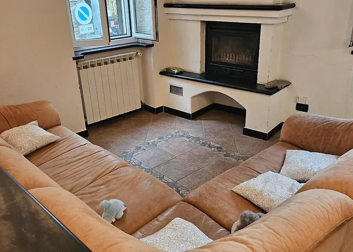 Il Girasole - Casa In Pietra Nel Borgo Di Ottano *