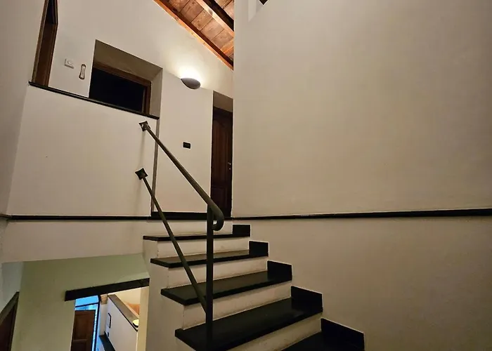 Il Girasole - Casa In Pietra Nel Borgo Di Ottano *